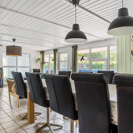 بيت للعطل Gorgeous In With Sauna *