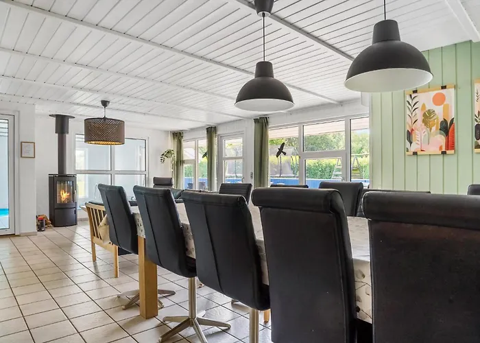 Prázdninový dům Gorgeous In With Sauna *